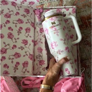 STANLEY X LOVESHACKFANCY LOVE SHACK FANCY 40oz NEW IN BOX